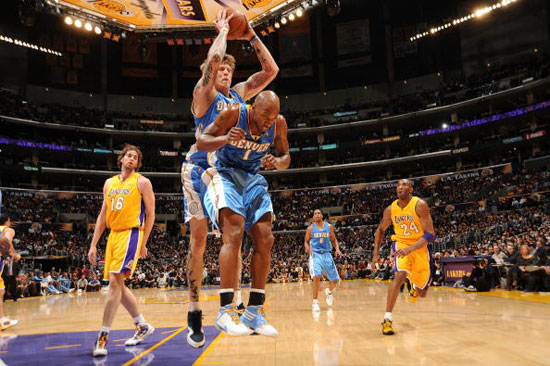 WTT重庆冠军赛：王艺迪3-0横扫徐孝元晋级女单8强.